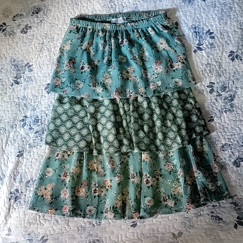 Susan Barry floral tiered skirt, women's small